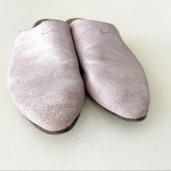 Tom’s shimmer mule - Picture 3 of 6